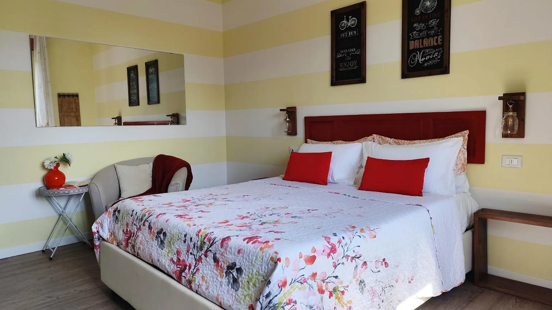 La Bicicletta Rooms Crémone Maison d'hôtes